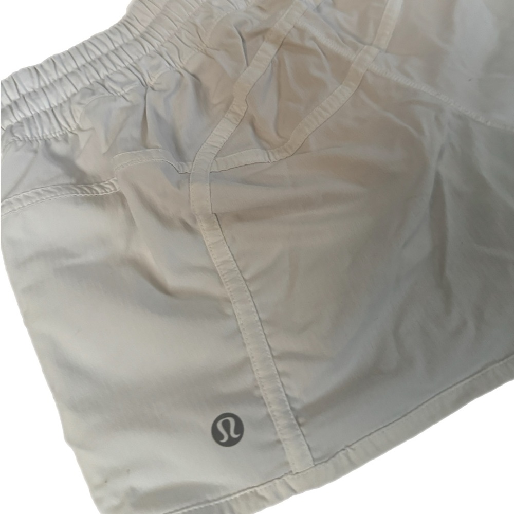 Lululemon White shorts size xxs 00